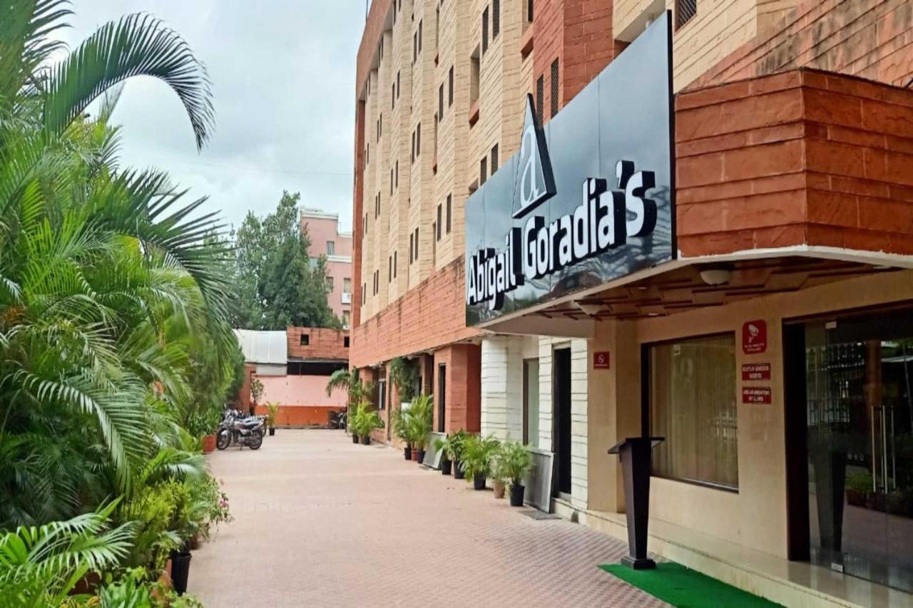 Hotel Abigail Goradia's Shirdi Exterior foto