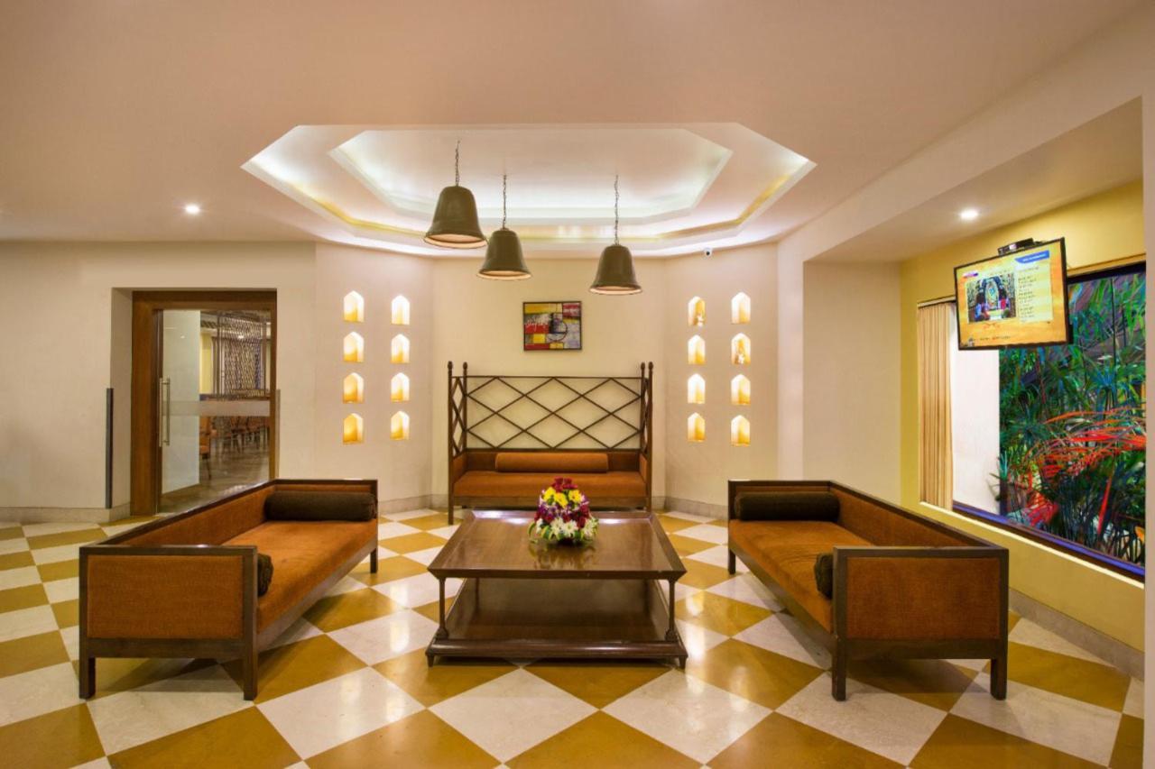 Hotel Abigail Goradia's Shirdi Exterior foto