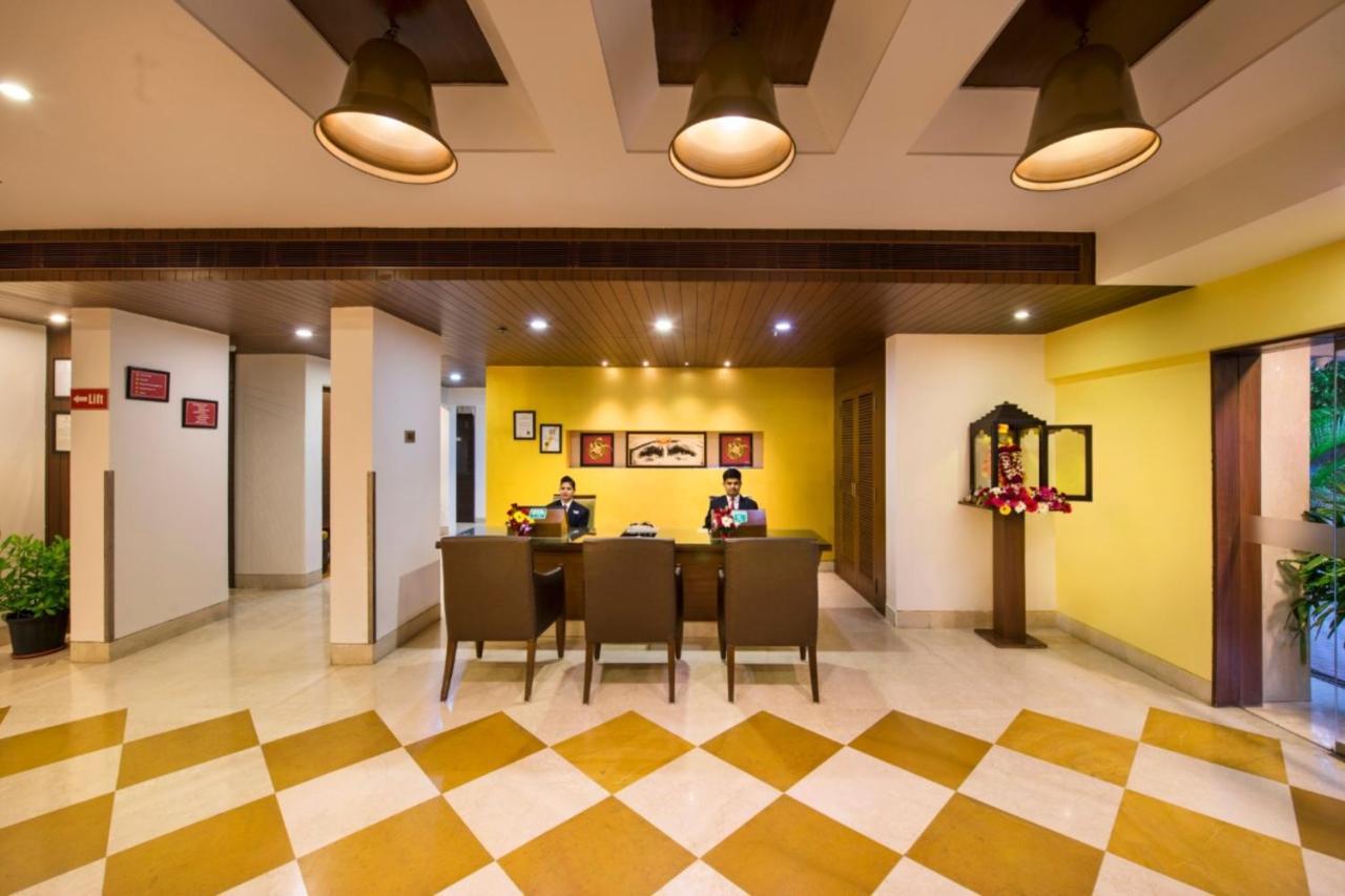Hotel Abigail Goradia's Shirdi Exterior foto