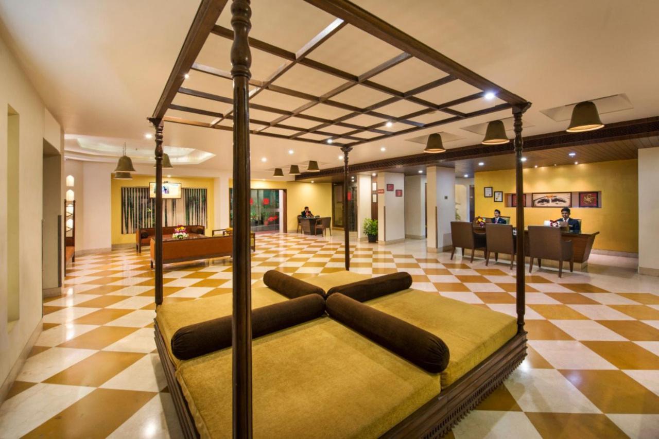 Hotel Abigail Goradia's Shirdi Exterior foto
