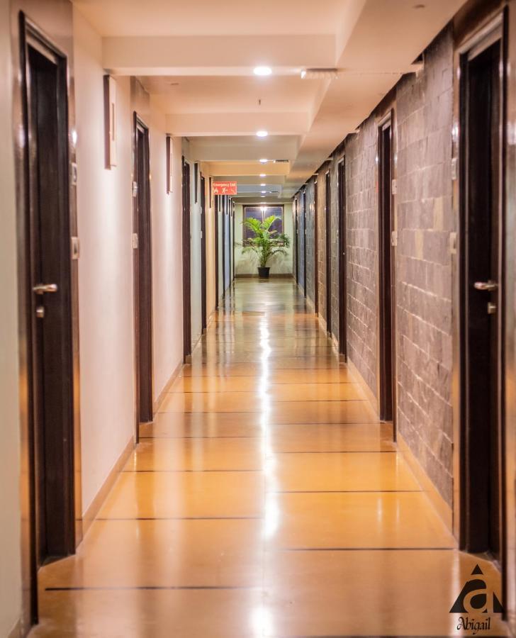 Hotel Abigail Goradia's Shirdi Exterior foto